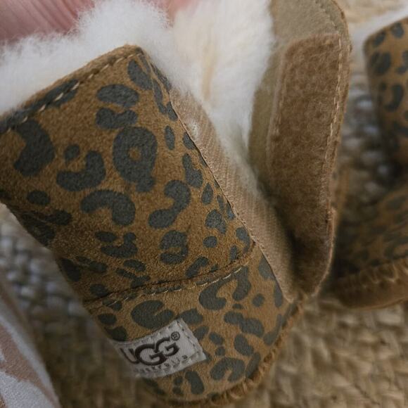 UGG Australia Cassie leopard baby infant 2-3C (6-12mos) - Picture 4 of 7